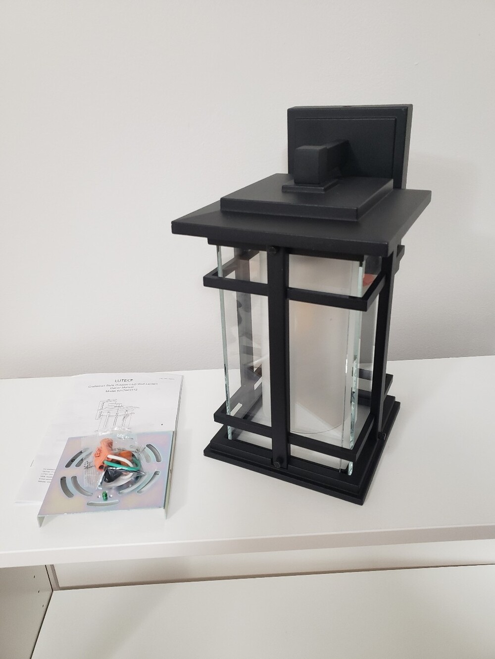 LUTEC Craftsman Style Outdoor LED Wall Lantern